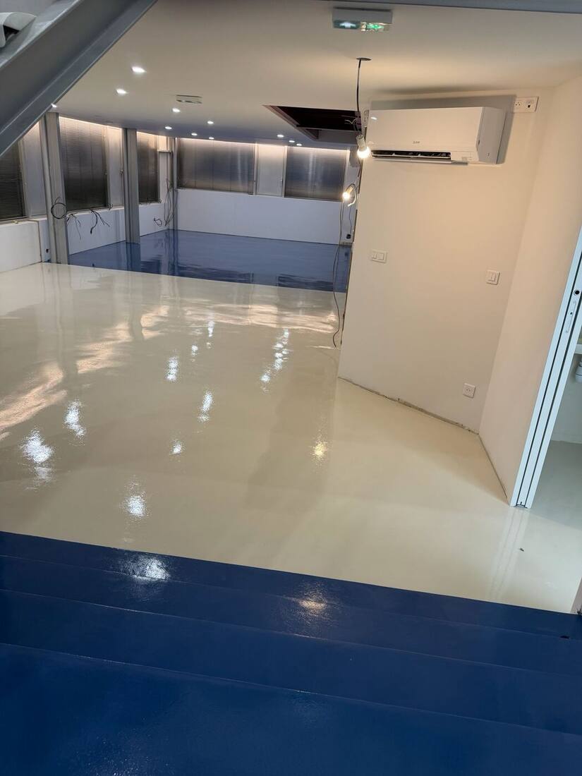 Loft camaïeu bleu et ivoire